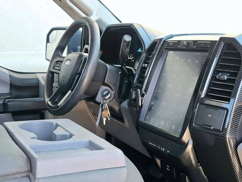 Used 2017 Ford F150 XL w/ Equipment Group 101A Mid AWD/4WD image 12
