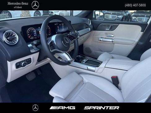 Certified 2025 Mercedes-Benz GLB 250 GLB 250 image 11