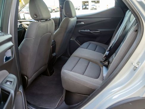 Used 2022 Chevrolet Bolt EUV LT w/ Comfort Package image 31