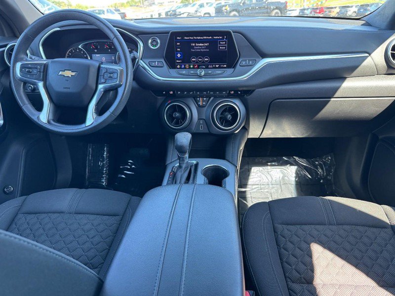 Used 2022 Chevrolet Blazer LT AWD/4WD image 11