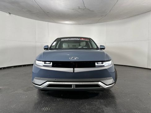 Used 2023 Hyundai Ioniq 5 Limited AWD/4WD image 3