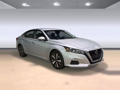 Used 2022 Nissan Altima 2.5 SV image 5