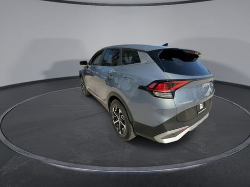 Used 2025 Kia Sportage EX image 6