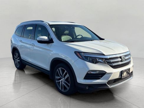 Used 2017 Honda Pilot Elite image 6