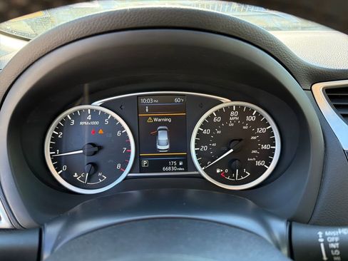 Used 2019 Nissan Sentra SV image 22