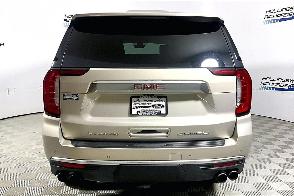 Used 2021 GMC Yukon Denali w/ Denali Premium Package RWD image 4