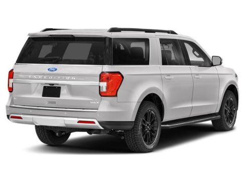 Used 2022 Ford Expedition Max XLT AWD/4WD image 2