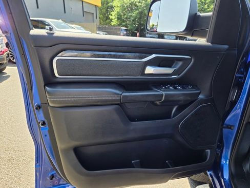 Used 2019 RAM 1500 Big Horn AWD/4WD image 12