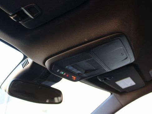 Used 2025 Buick Enclave Preferred image 28