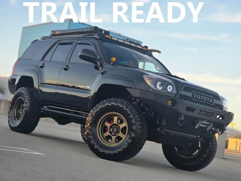 Used 2004 Toyota 4Runner SR5 AWD/4WD image 1