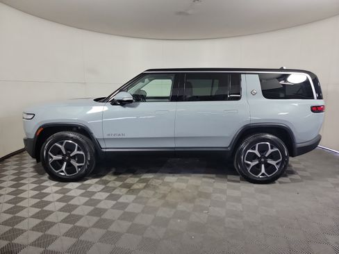 Used 2024 Rivian R1S Adventure AWD/4WD image 2