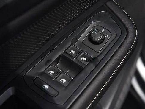 New 2026 Volkswagen Atlas Cross Sport SEL R-Line AWD/4WD image 8