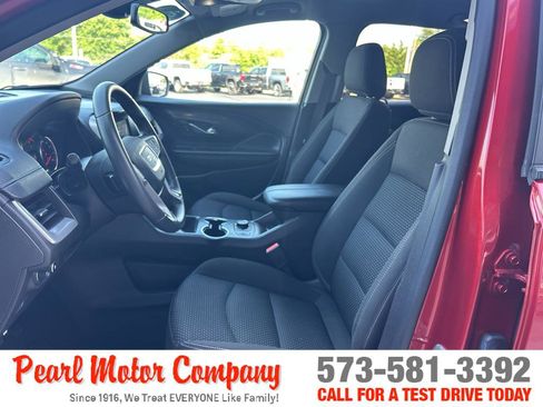 Used 2023 GMC Terrain SLE w/ Driver Convenience Package FWD image 11