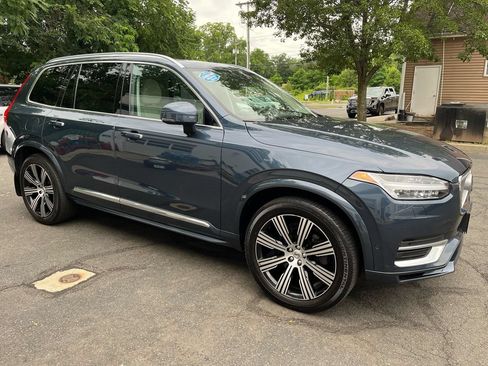 Used 2022 Volvo XC90 T6 Inscription w/ Advanced Package AWD/4WD image 4