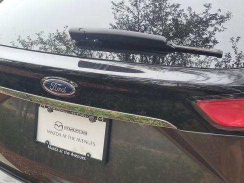 Used 2019 Ford Edge SEL w/ Equipment Group 201A image 17