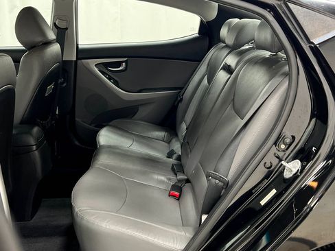 Used 2015 Hyundai Elantra Limited FWD image 29