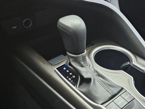 Used 2023 Toyota Camry LE image 28