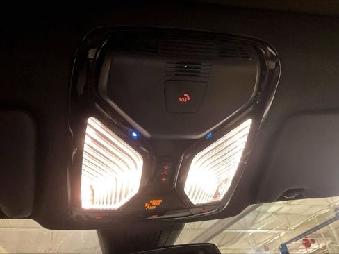 Certified 2025 BMW i4 eDrive40 w/ Premium Package image 36