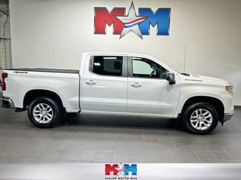 Used 2022 Chevrolet Silverado 1500 LT w/ Safety Package AWD/4WD image 1