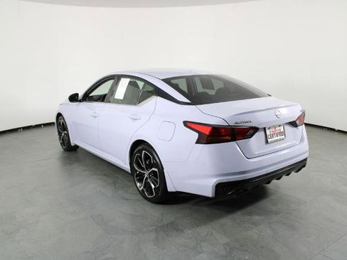 Certified 2025 Nissan Altima 2.5 SR w/ SR Premium Package FWD image 4