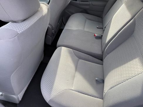 Used 2012 Toyota Tacoma PreRunner w/ SR5 Pkg image 13