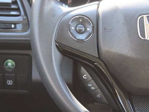 Used 2016 Honda HR-V LX image 37