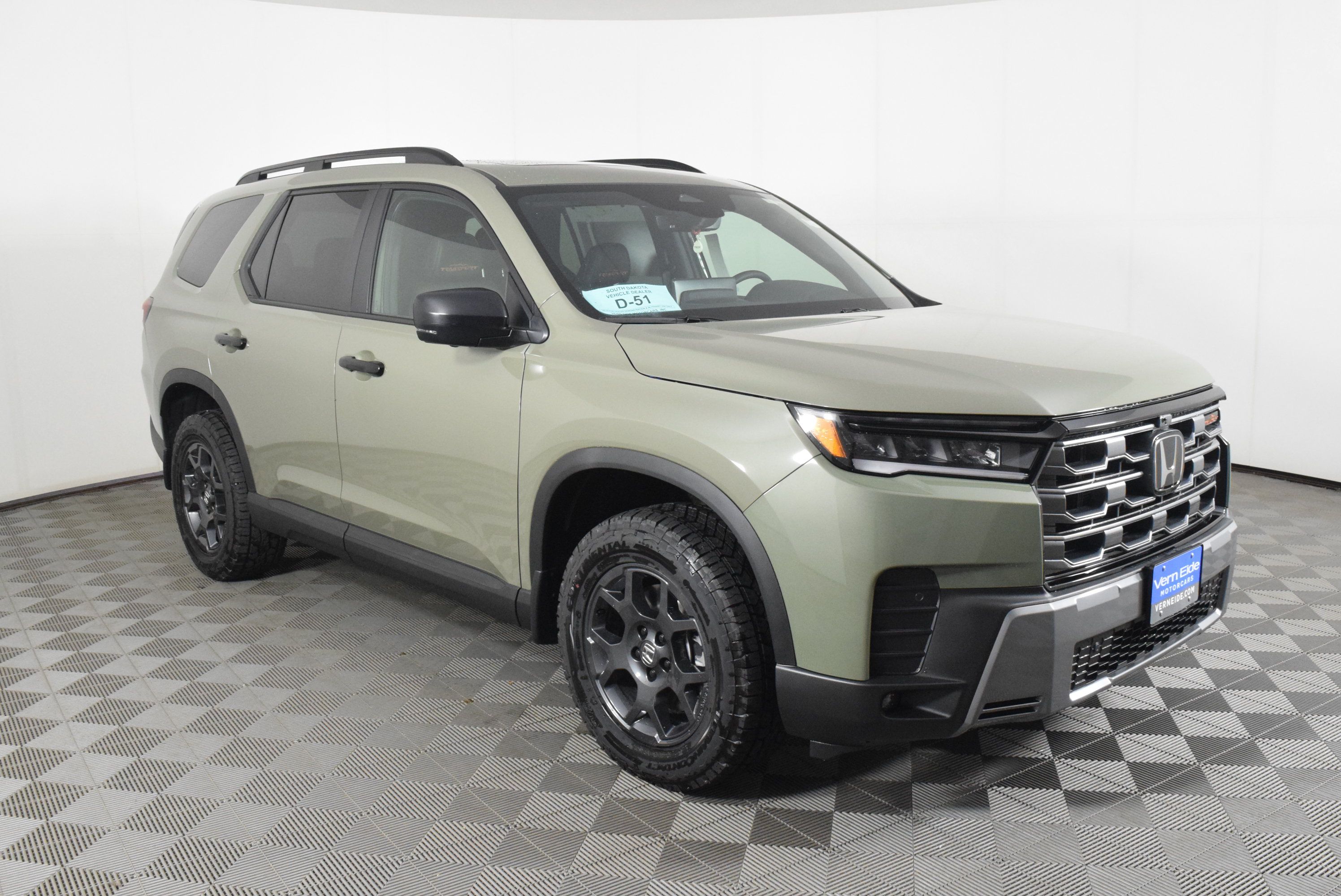 New 2026 Honda Pilot TrailSport image 4