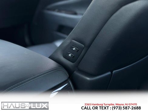 Used 2013 Lexus LS 460 AWD image 24