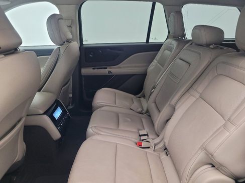 Used 2020 Lincoln Aviator Reserve w/ Elements Package Plus RWD image 18
