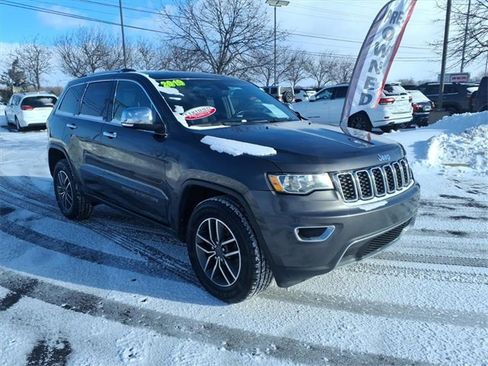 Used 2019 Jeep Grand Cherokee Limited image 3