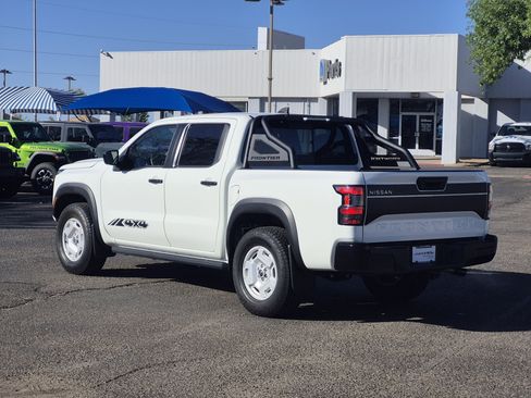 Used 2024 Nissan Frontier SV w/ Hardbody Edition AWD/4WD image 5