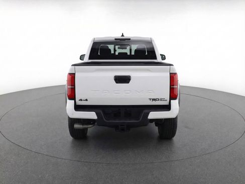 Used 2025 Toyota Tacoma TRD Off-Road image 7