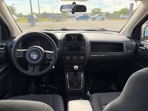 Used 2012 Jeep Compass Sport AWD/4WD image 17