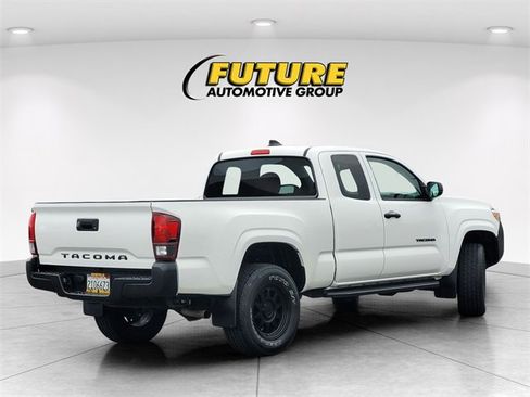 Used 2023 Toyota Tacoma 2WD Access Cab image 4