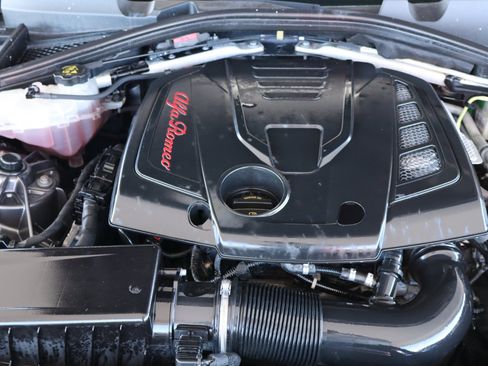 Used 2017 Alfa Romeo Giulia Ti w/ TI 19" Sport Package image 39