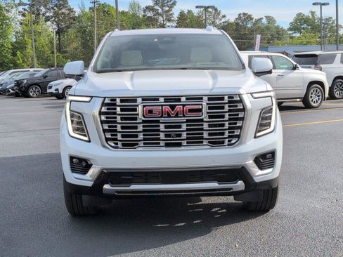 New 2026 GMC Yukon XL Denali w/ Denali Reserve Package AWD/4WD image 9