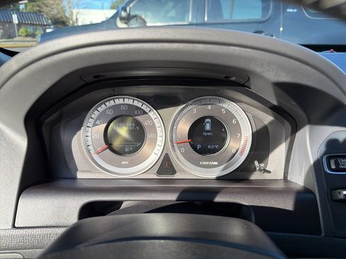 Used 2013 Volvo XC60 T6 image 24