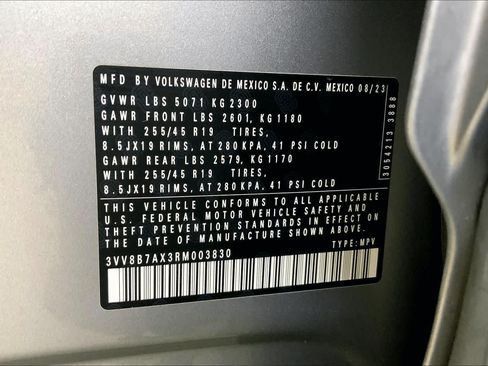 Used 2024 Volkswagen Tiguan SE R-Line AWD/4WD image 36