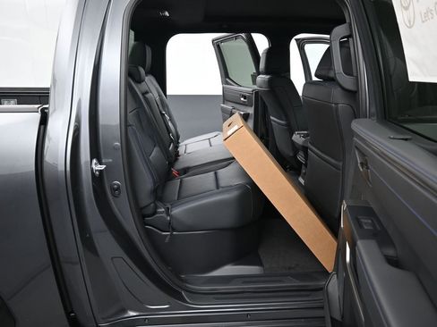 New 2026 Toyota Tundra Platinum image 12