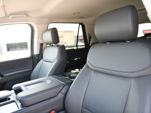 New 2027 Ford Expedition Active RWD image 17