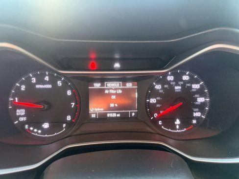 Used 2021 Chevrolet TrailBlazer LS FWD image 17