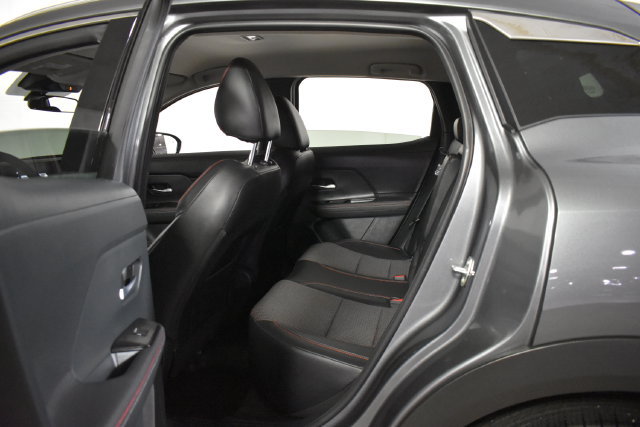 Certified 2025 Nissan Kicks SR AWD/4WD image 26