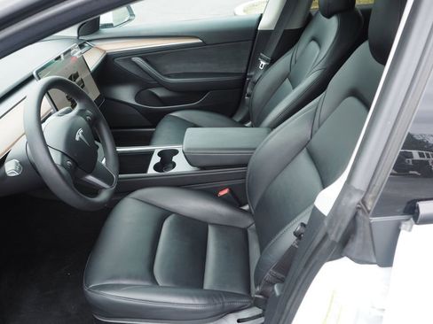 Used 2023 Tesla Model 3 Standard Range image 13