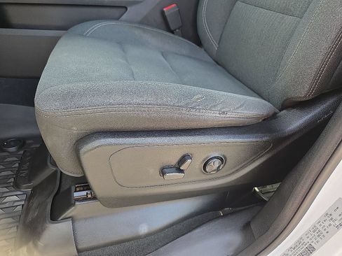 Used 2019 RAM 1500 Big Horn AWD/4WD image 14