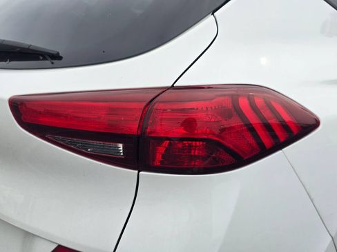 Used 2020 Hyundai Tucson SE w/ Cargo Package FWD image 11