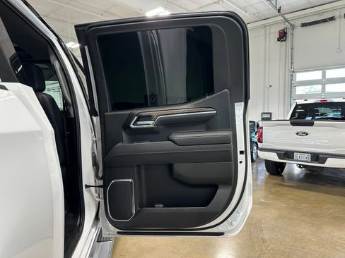 Used 2025 Chevrolet Silverado 1500 LTZ w/ Z71 Off-Road Package AWD/4WD image 36