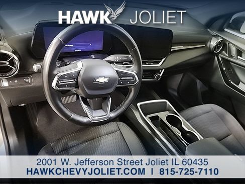 Used 2025 Chevrolet Equinox LT FWD image 10