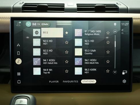 Used 2025 Land Rover Defender 110 X image 29