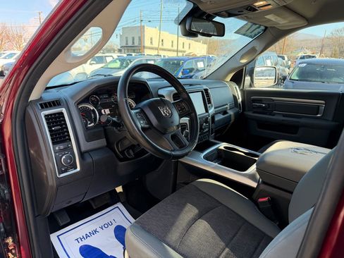 Used 2017 RAM 1500 Big Horn image 9