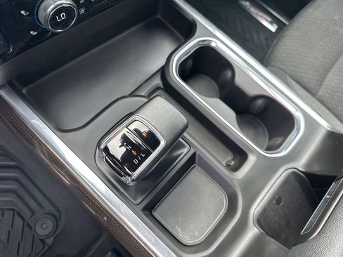 Used 2025 Chevrolet Silverado 1500 LT AWD/4WD image 25